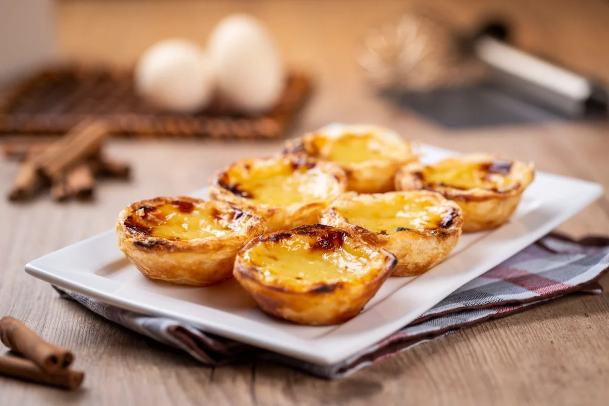 Imagen de Gastro Guía de Lisboa 2025: sabores atlánticos entre el pescado a la brasa y el pastel de nata