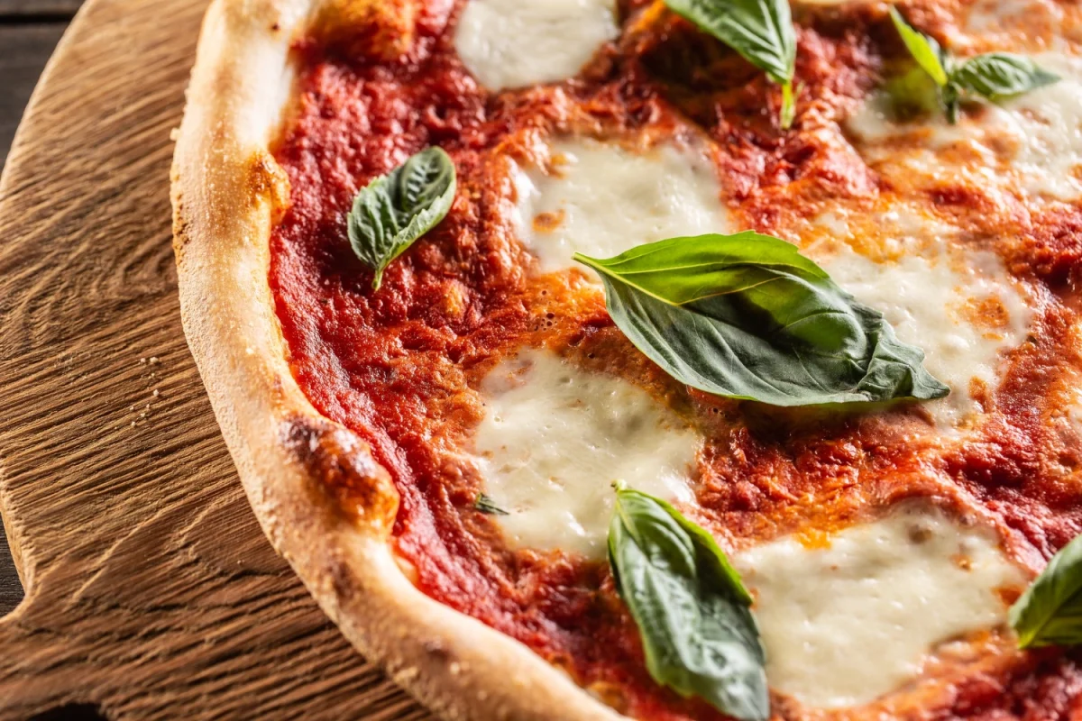 Imagen de Pizza napolitana vs. romana: historia, sabor y dónde probar las mejores 1 Imagen de Pizza napolitana vs. romana: historia, sabor y dónde probar las mejores