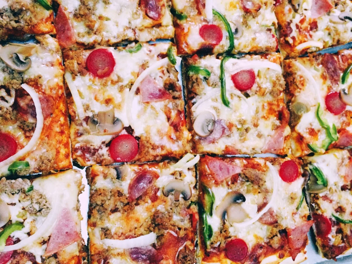 Imagen de Pizza napolitana vs. romana: historia, sabor y dónde probar las mejores 3 Imagen de Pizza napolitana vs. romana: historia, sabor y dónde probar las mejores