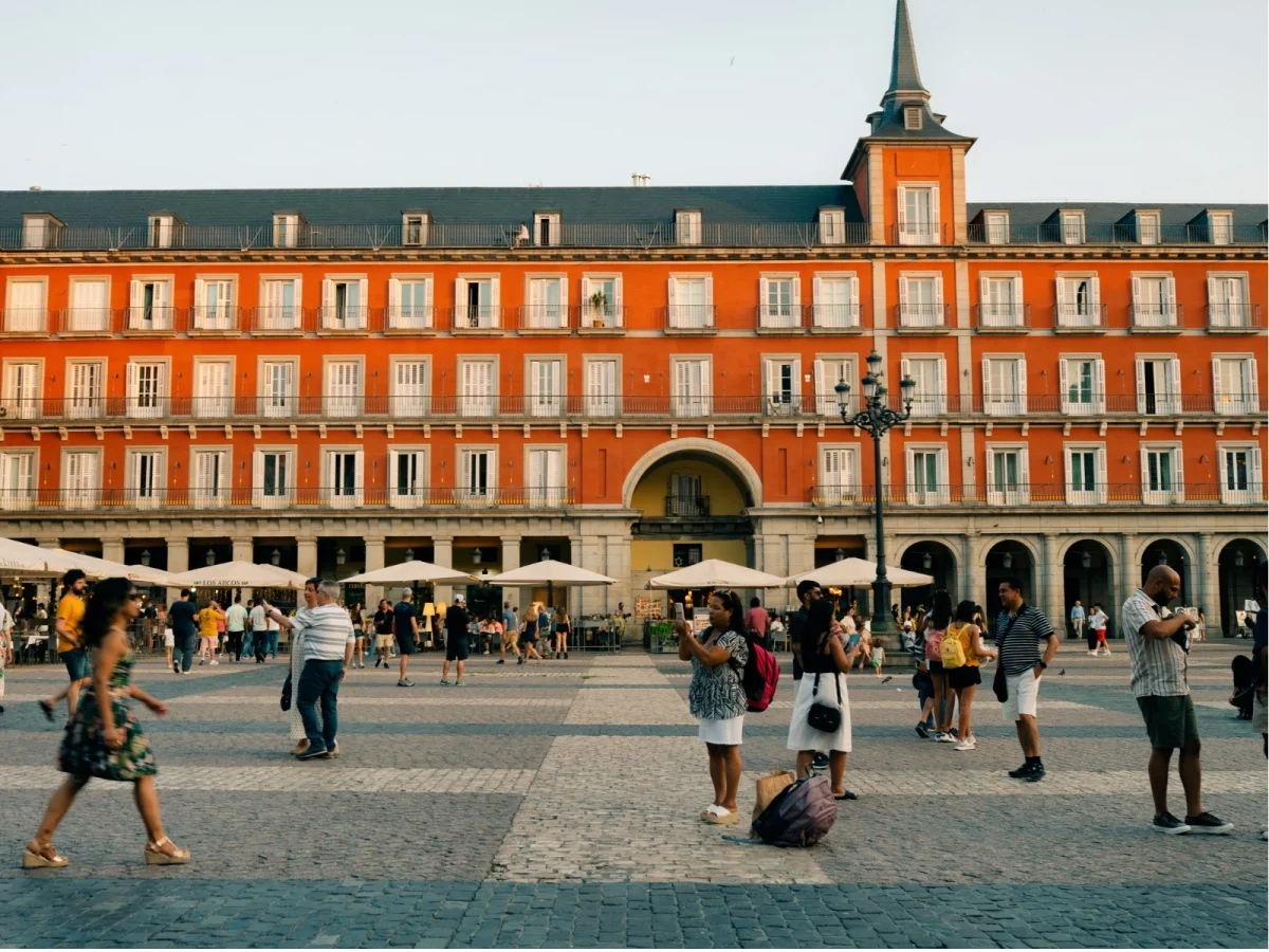 Imagen de Gastro Guía de Madrid 2025: sabores castizos, rutas y cultura foodie 1 Imagen de Gastro Guía de Madrid 2025: sabores castizos, rutas y cultura foodie