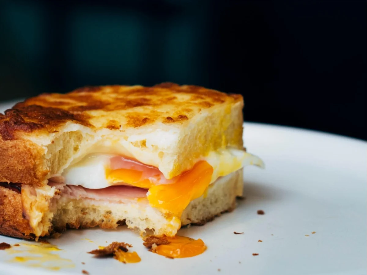 Croque-monsieur: historia, receta original y variantes del clásico ...