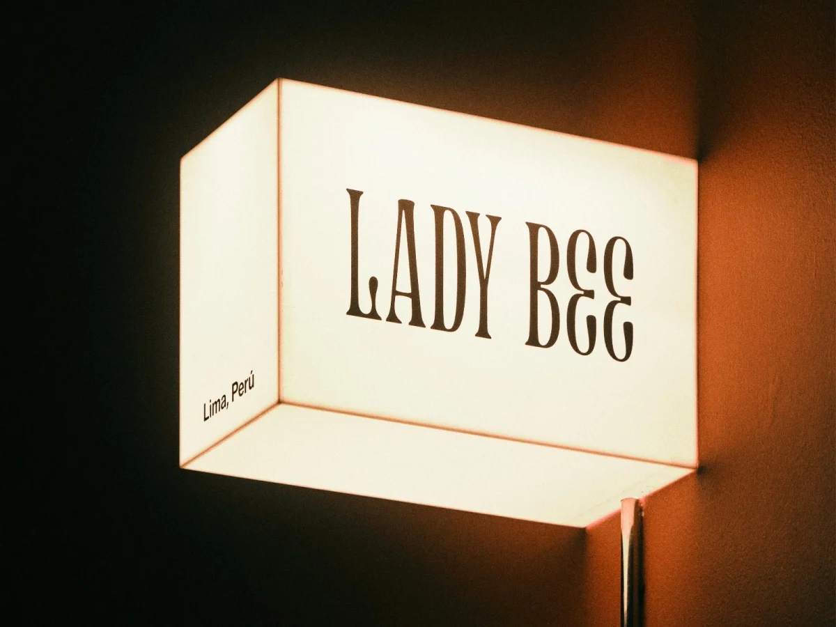 Imagen de Lady Bee, el bar limeño que conquistó el Michter's Art of Hospitality Award 2025