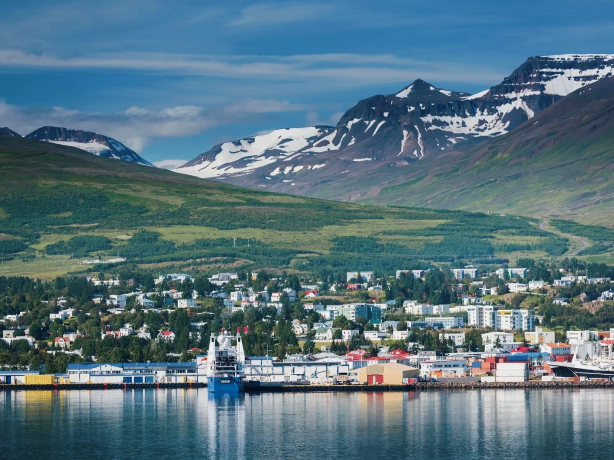 Imagen de Islandia, entre volcanes, fiordos y mesas inesperadas
