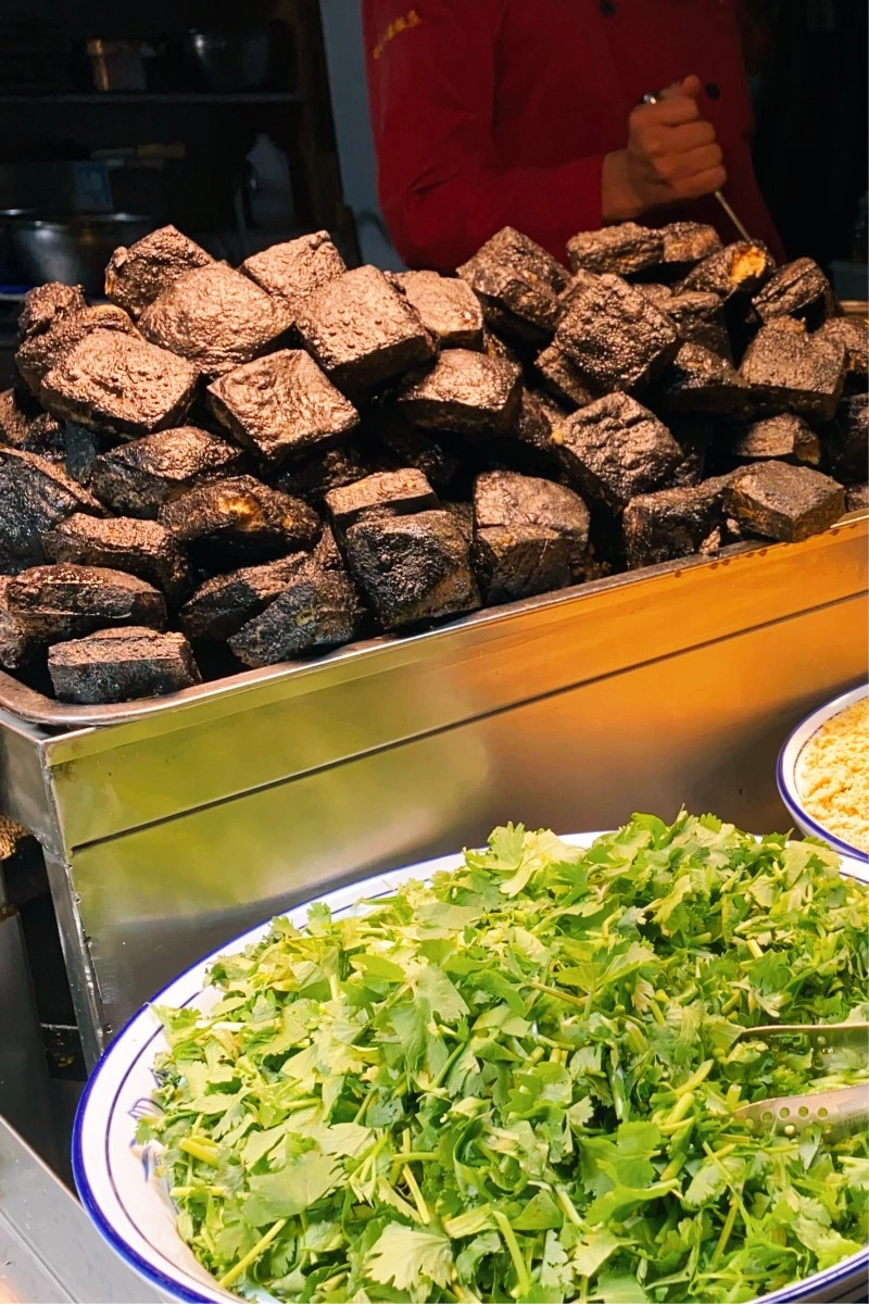 Imagen de De Pekín a Turpan: cien platos para entender China a bocados