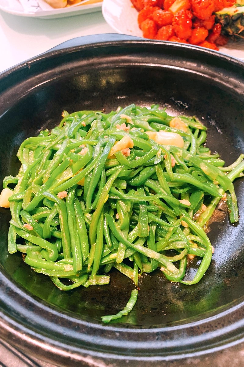 Imagen de De Pekín a Turpan: cien platos para entender China a bocados