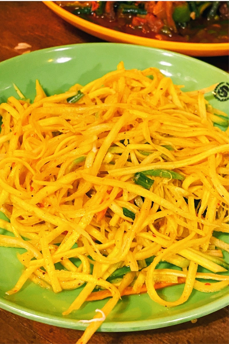 Imagen de De Pekín a Turpan: cien platos para entender China a bocados