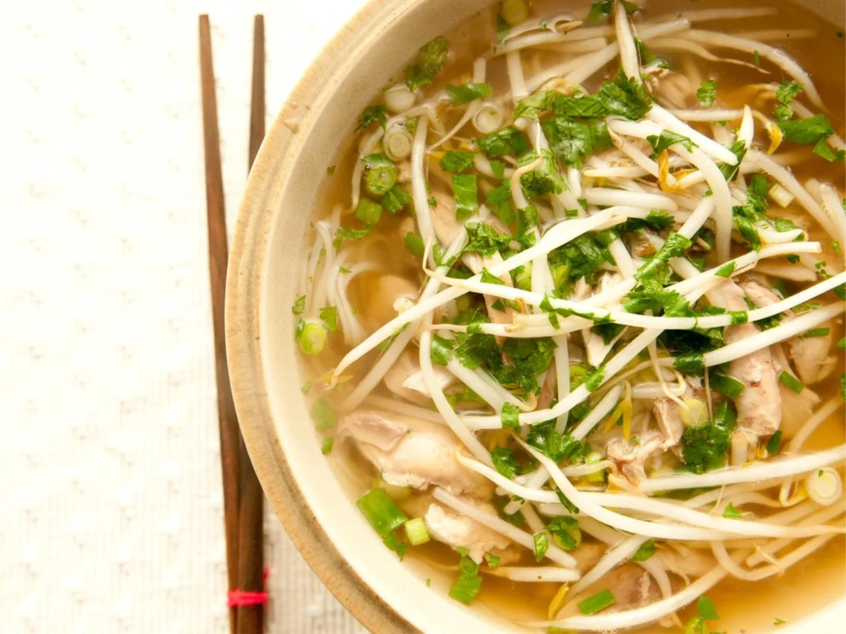 Imagen de Del consomé al dashi: los caldos que nos devuelven a la vida