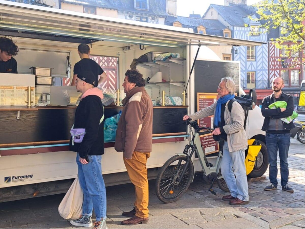 Imagen de Mercado de Les Lices en Rennes, el gran ritual gastronómico de Bretaña 5 Imagen de Mercado de Les Lices en Rennes, el gran ritual gastronómico de Bretaña