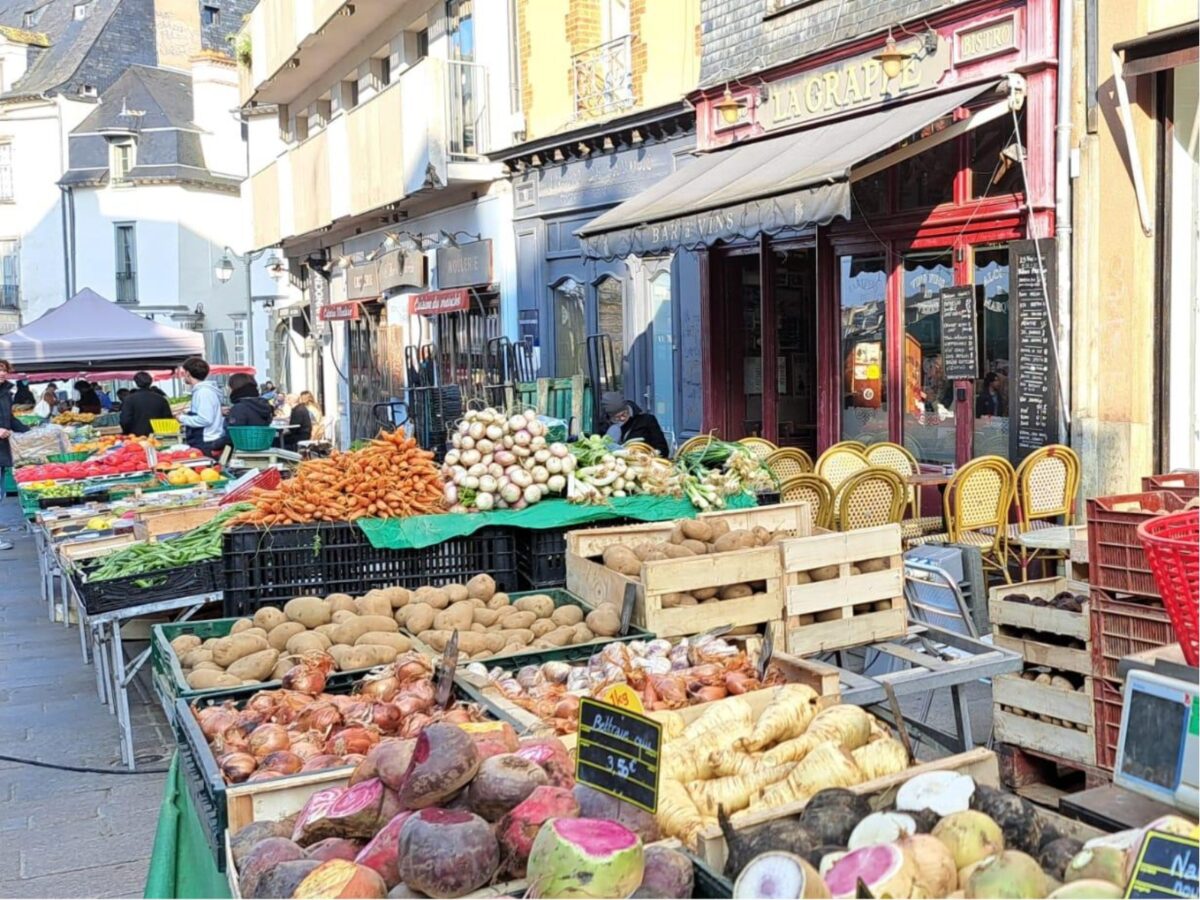 Imagen de Mercado de Les Lices en Rennes, el gran ritual gastronómico de Bretaña 3 Imagen de Mercado de Les Lices en Rennes, el gran ritual gastronómico de Bretaña