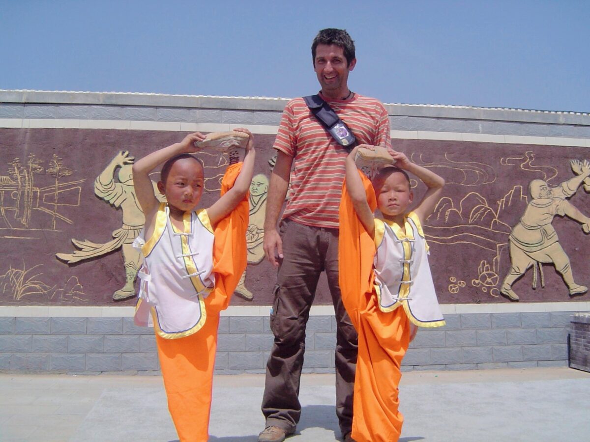 Imagen de "Un viaje como otro cualquiera", de Valentín Dieste: viajar más para volver menos idiota