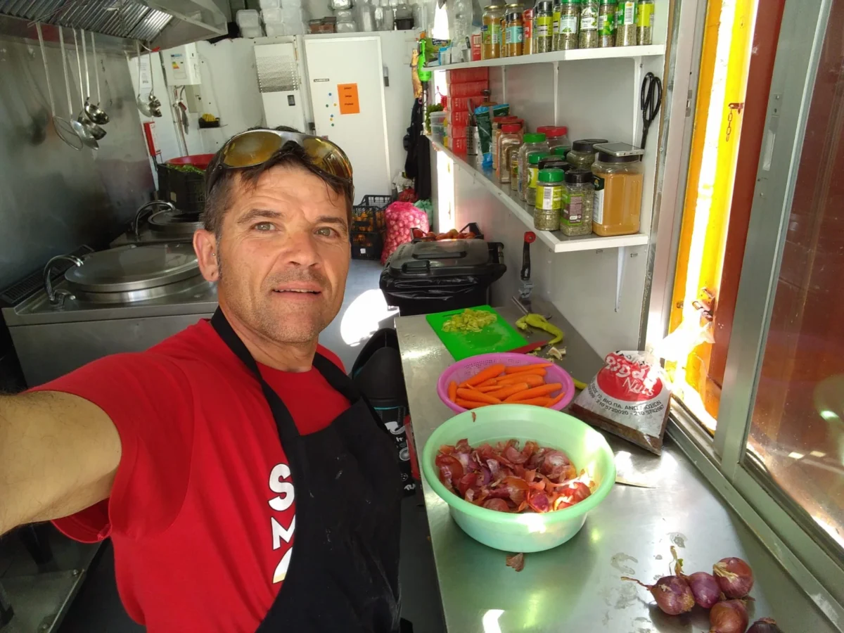 Imagen de Miguel Ángel Lozano: el chef bombero que cocina en campamentos de refugiados 5 Imagen de Miguel Ángel Lozano: el chef bombero que cocina en campamentos de refugiados