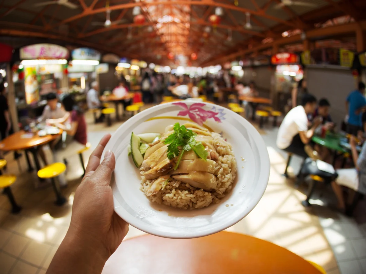 Imagen de Hawker centres de Singapur: el corazón gastronómico de la ciudad